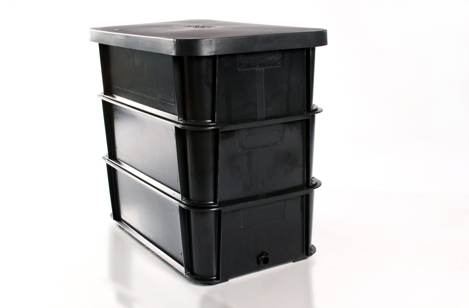 Earthworm Farm – Mpact Plastic Containers Castleview Pty Ltd